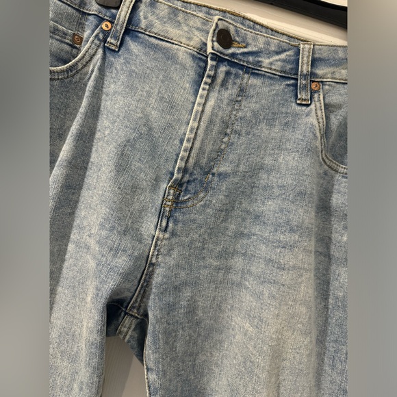 2/$20 Aeropostale Men's Denim Athletic Skinny Jeans - Picture 3 of 6